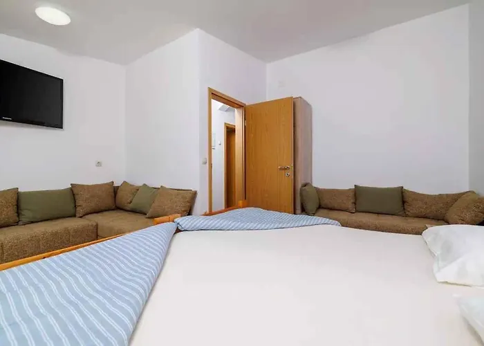 Apartmán With A - C In 53907